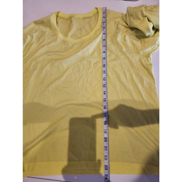 Lululemon Swiftly Tech Long Sleeve Shirt Yellow Size 14 or 16 - Picture 7 of 7